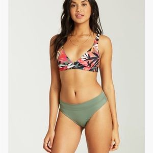 Billabong bikini top